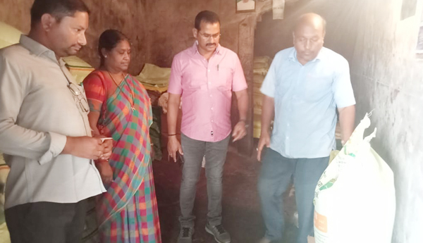 అధిక ధరలకు విక్రయిస్తే చర్యలు