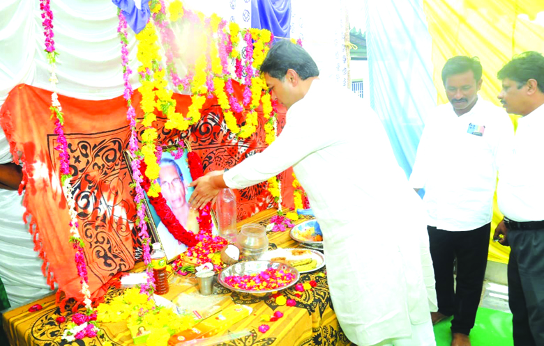 ఉత్తరక్రియలకు మేకపాటి హాజరు
