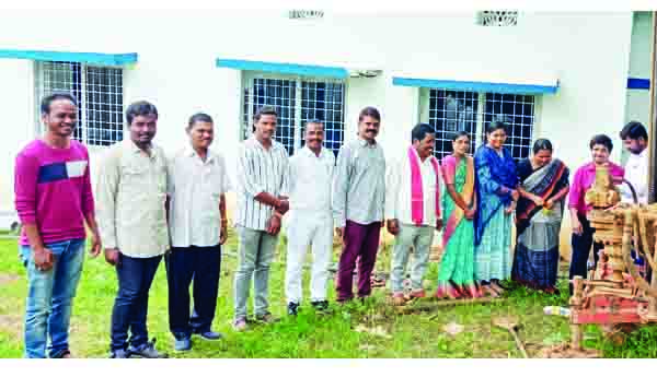 తాగునీటి బోరు ఏర్పాటు
