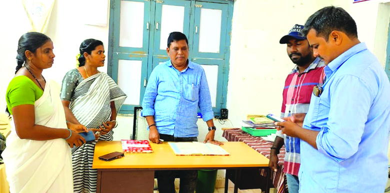 సచివాలయంలో ఆకస్మిక తనిఖీ