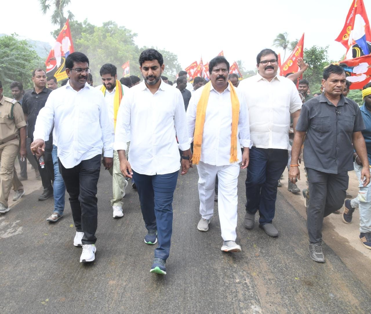 క్రోసూరుకు లోకేష్‌ పాదయాత్ర