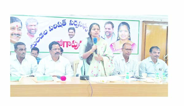 అభివృద్ధి పనులను త్వరగా పూర్తి చేయాలి