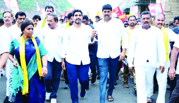 యువగళం పాదయాత్రకు వేగేశన సంఘీభావం