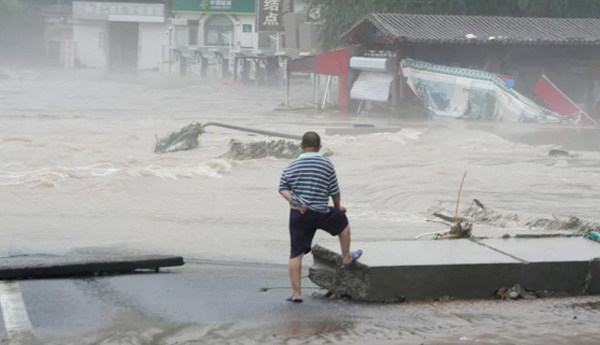 చైనాలో 140 ఏళ్లలో ఎన్నడూ లేనంత భారీ వర్షాలు