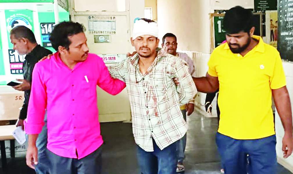 దాడిలో గాయపడిన అబ్దుల్‌