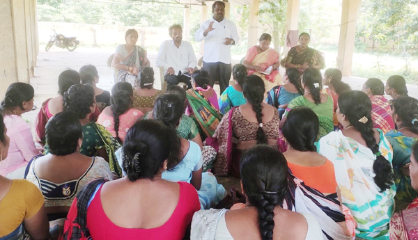 అంగన్వాడీలకు కనీస వేతనం అమలు చేయాలి