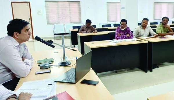 త్వరితగతిన భవనాలు పూర్తి చేయండి