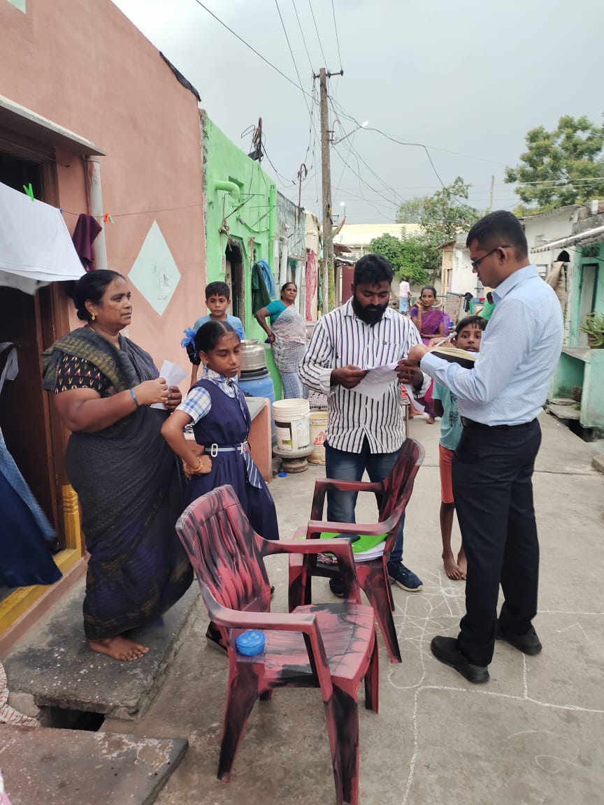 ఓటర్ల సర్వే పరిశీలించిన నగర కమిషనర్‌ స్వప్నిల్‌