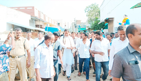 చిత్తశుద్ధితో నగరాభివృద్ధికి కృషి