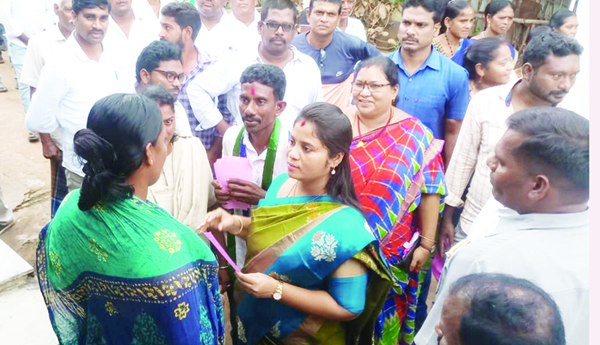 జోరుగా ఉప ఎన్నికల ప్రచారం