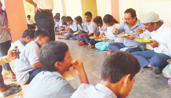 ఇంత ధరలోనూ టమాటా చట్నీ పెట్టారా?