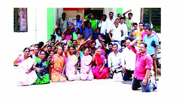 విఎస్‌ఎస్‌ భూమిపై గిరిజనులకు హక్కు కల్పించాలి