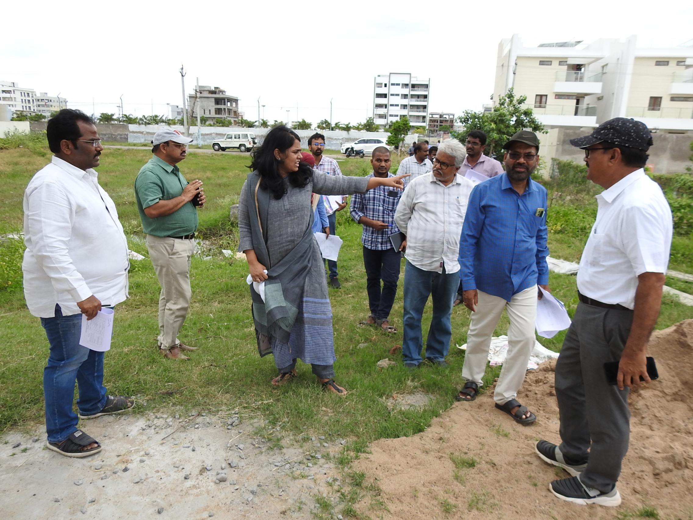 ఖాళీ స్థలాల్లో పార్కుల అభివృద్ధి