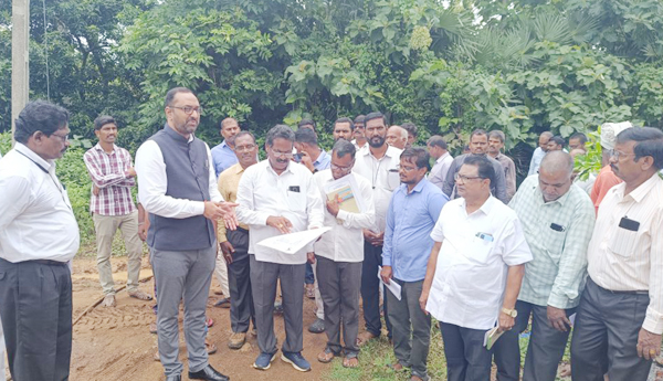 కాలనీల్లో మౌలిక వసతులు తప్పనిసరి