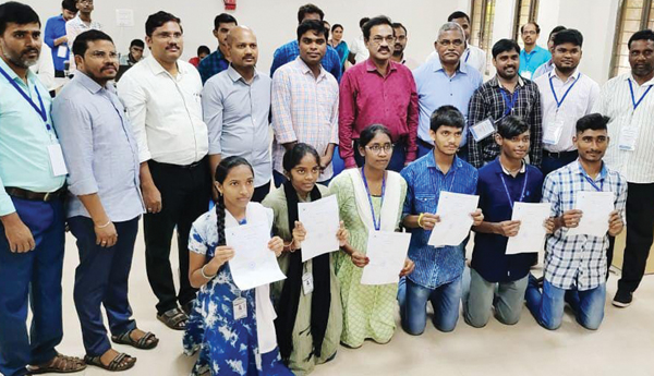 నైపుణ్యాధారిత విద్యపై దృష్టి