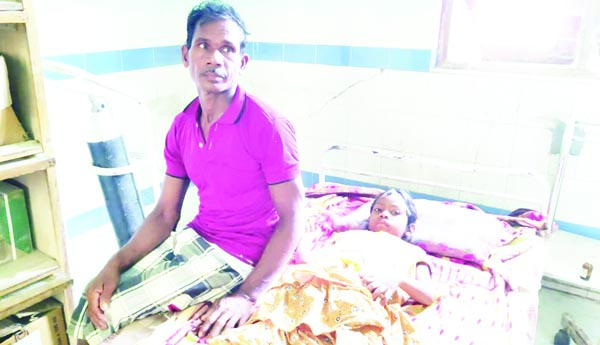 చిన్నారి మరియమ్మకు వైద్యసేవలు