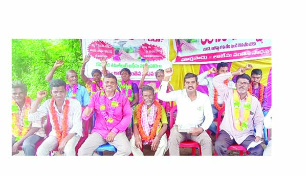 పదో రోజుకు రిలే దీక్షలు