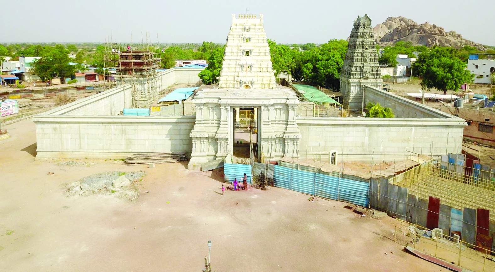 శ్రీనరసింహ ఉరుకుంద ఈరన్న స్వామి దేవాలయం