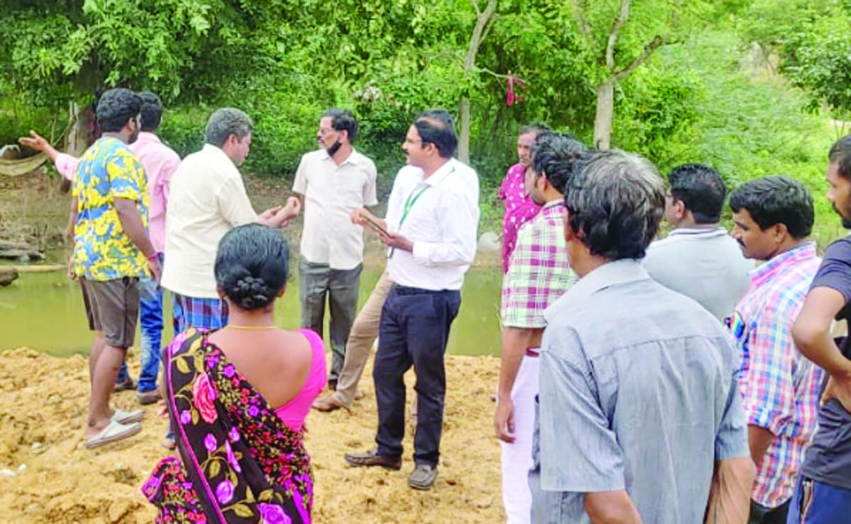 కళాశాల భూమి ఆక్రమణకు ప్రయత్నం