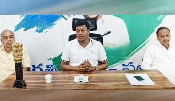 అవకాశాలు వినియోగించుకోవాలి