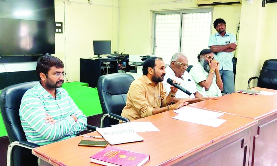 నిర్ణీత గడువులోగా సర్వే చేపట్టాలి