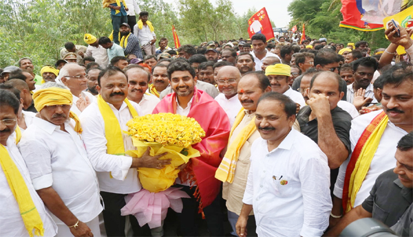 Yuvagalam-Padayatra-at-Mupparajuvaripalem-Welcome-to-Lokesh