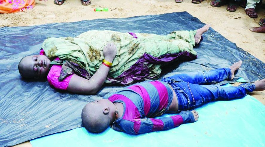 బోటు ప్రమాదంలో గల్లంతై లభ్యమైన తల్లీ బిడ్డల మృతదేహాలు