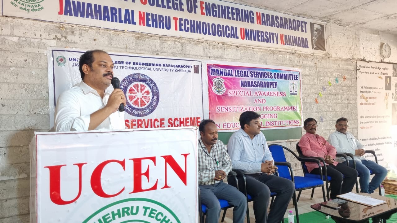 బాధ్యతున్నవారు ర్యాగింగ్‌ చేయరు