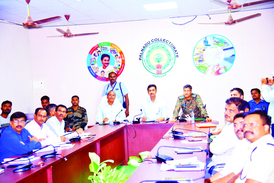 ఆర్మీ రిక్రూట్‌ మెంట్‌ ర్యాలీపై సమీక్ష