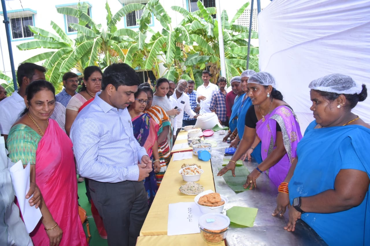 రేషన్‌ బియ్యంపై అపోహలను వీడండి