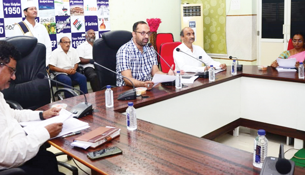 ఓటర్ల సమస్యల పరిష్కారం ఇఆర్‌ఒలదే