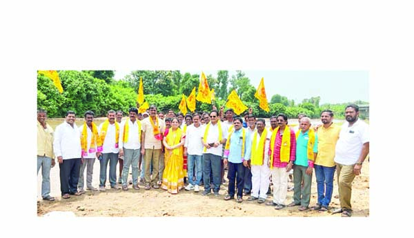 ఇసుక మాఫియాకు ప్రభుత్వ ప్రోత్సాహం