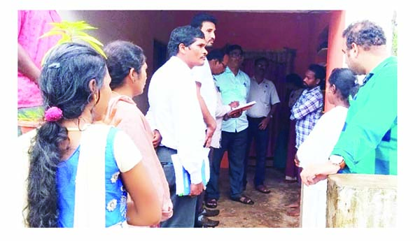 గిరిజనులకు సక్రమంగా వైద్యం అందించాలి