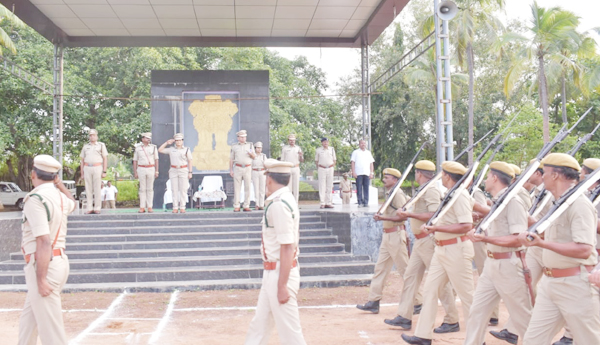 కవాతుతోనే క్రమశిక్షణ
