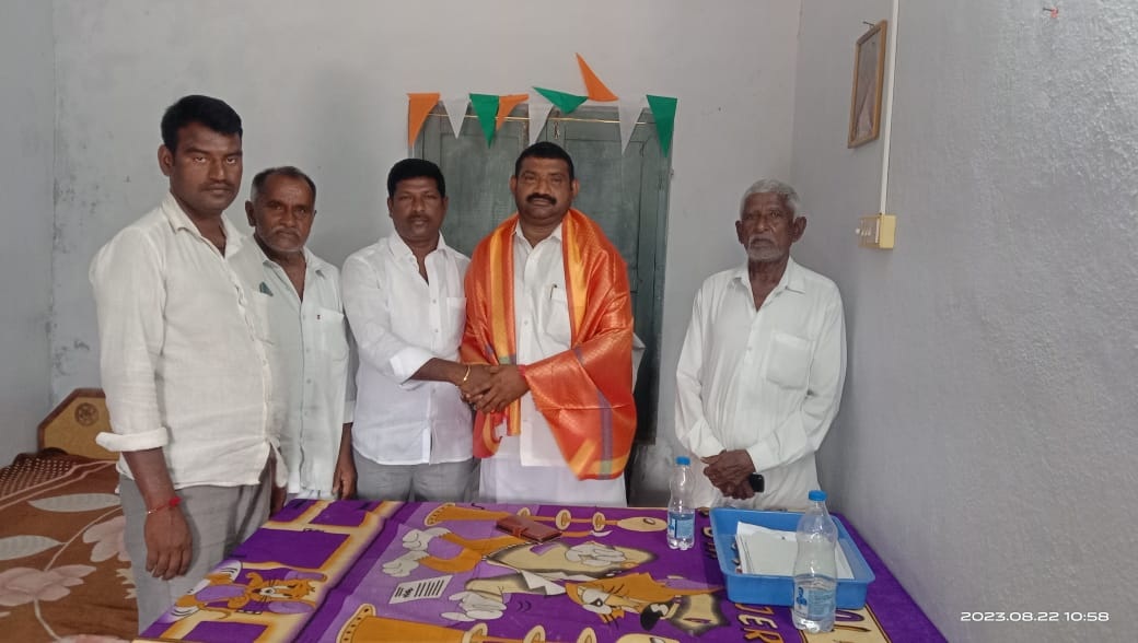 తిరుపతయ్యకు సత్కారం
