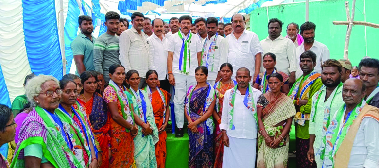 ప్రజల చూపంతా వైసిపి వైపే