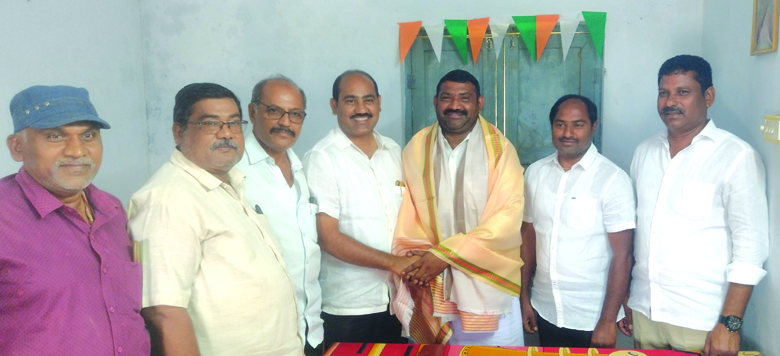 రైతుల అభివద్ధికి కృషి