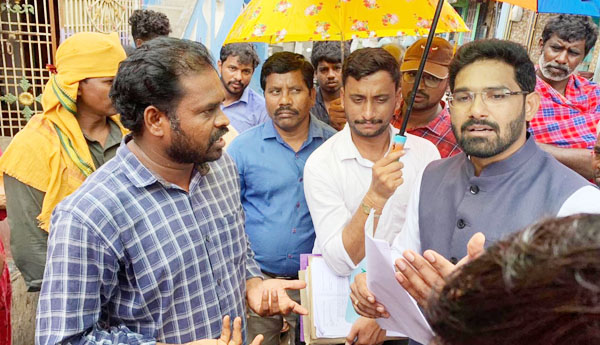 పోర్టు నిర్వాసితుల పెండింగ్‌ పరిహారంపై విచారణ