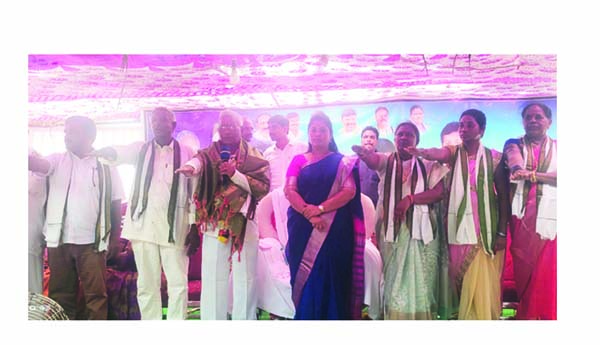 నూతన ధర్మకర్తల మండలి సభ్యులు ప్రమాణ స్వీకారం