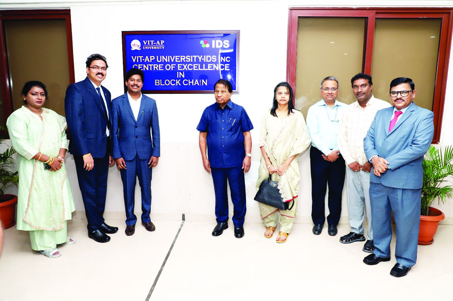 సెంటర్‌ ఆఫ్‌ ఎక్సలెన్స్‌ను సద్వినియోగం చేసుకోవాలి