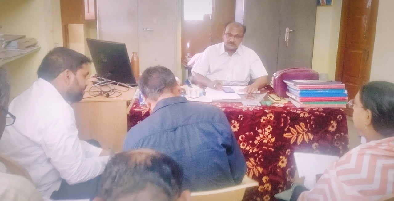 యాప్‌లో పేర్లు నమోదు చేయాలి