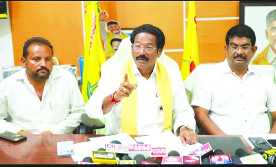 'చంద్రబాబు పర్యటనపై దాడి దుర్మార్గం'