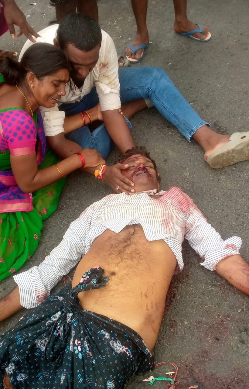మోటారు రిపేరుకు వెళ్తూ రైతు మృతి