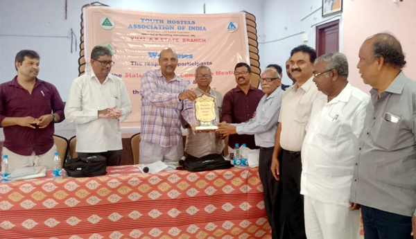 State-Best-Award-for-Palakollu-Youth-Hostels