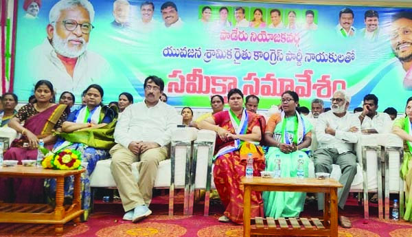 గిరిజన సంక్షేమానికి ప్రభుత్వం పెద్దపీట