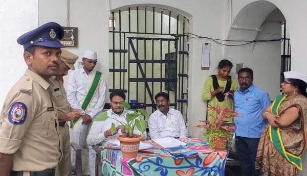 ఖైదీల ఆరోగ్యం పై ప్రత్యేక శ్రద్ధ తీసుకోవాలి