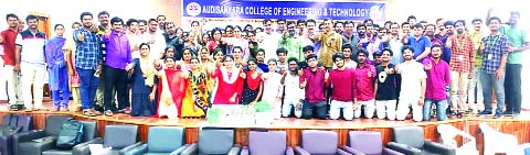 విద్యార్థుల్లో ప్రతిభ వెలికి తీసేందుకే హ్యాకథాన్‌