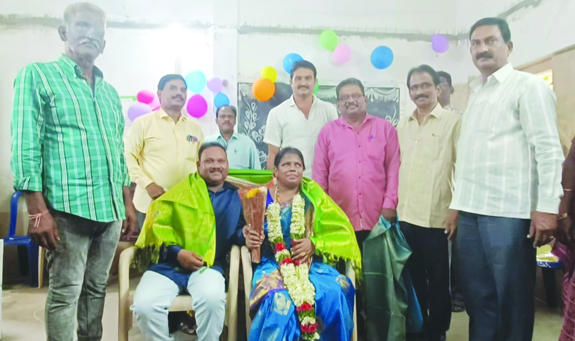 ఉత్తమ అధ్యాపకులకు సత్కారం