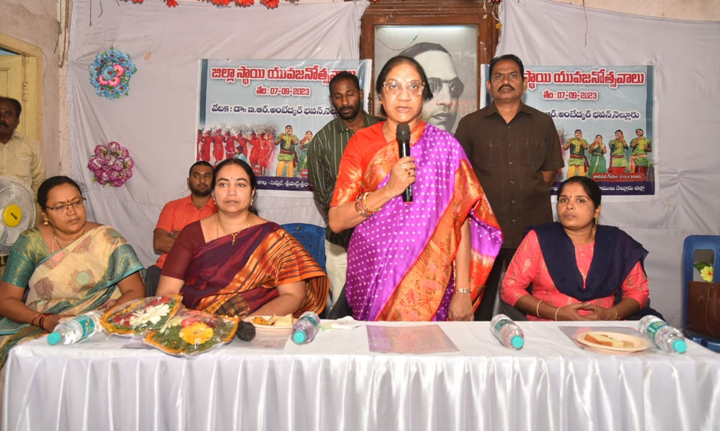 యువనోత్సవాలు ప్రారంభం