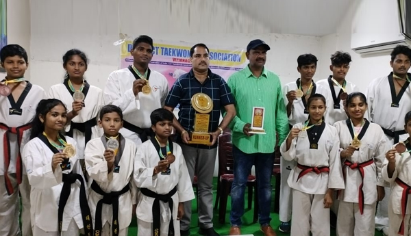 /District-athletes-who-have-shown-their-potential-in-National-Taekwondo-competitions
